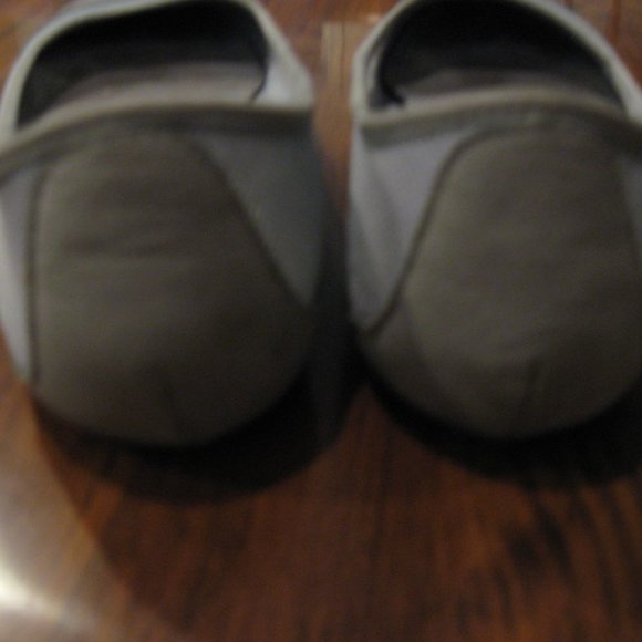 Patagonia Feather Gray Ballet Flats Women's Size 9.5 Shoes - Picture 3 of 4